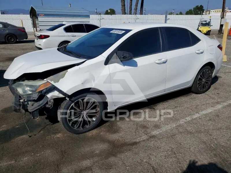 2016 Toyota COROLLA фото