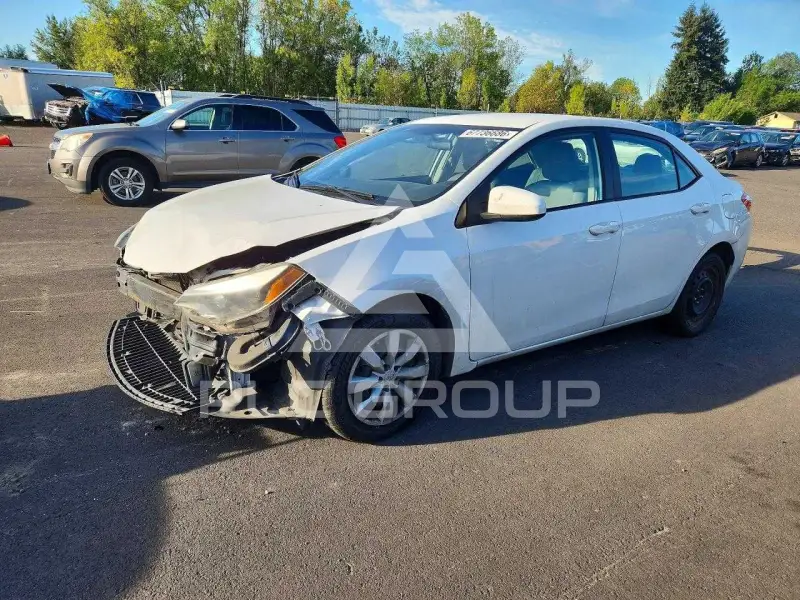 2016 Toyota COROLLA фото