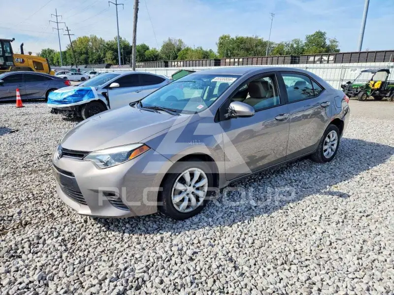 2016 Toyota COROLLA фото