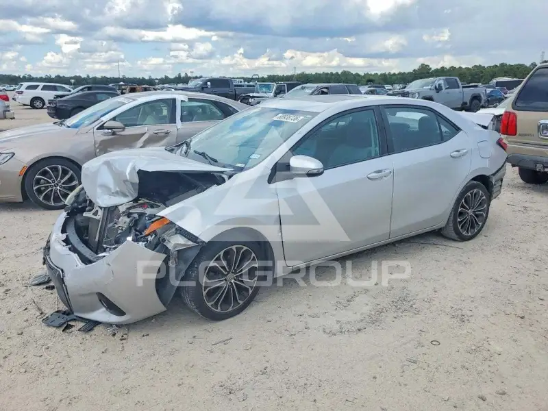 2016 Toyota COROLLA фото