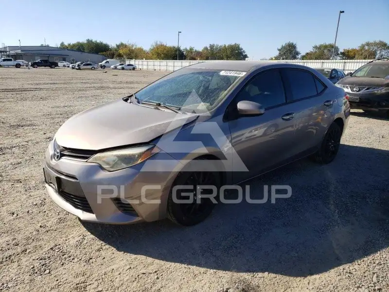 2016 Toyota COROLLA фото