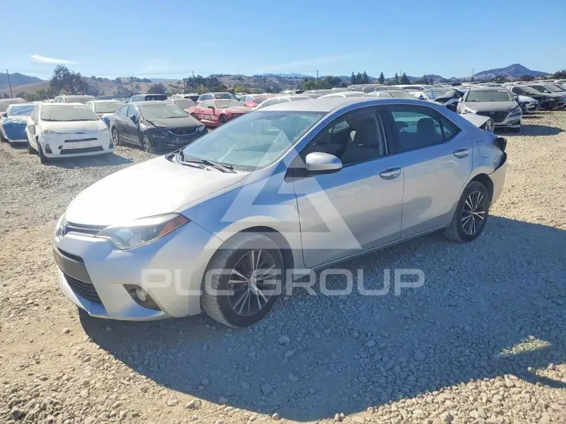 2016 Toyota COROLLA фото
