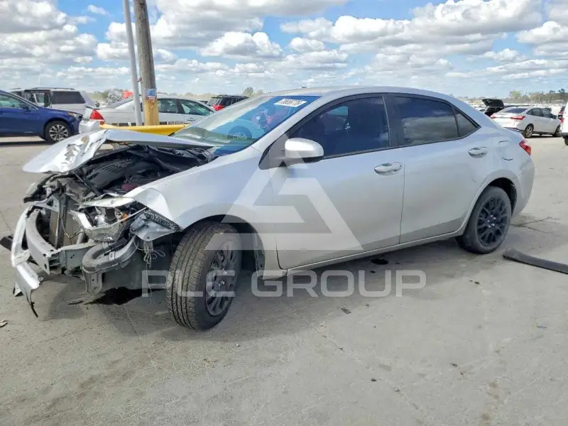 2016 Toyota COROLLA фото