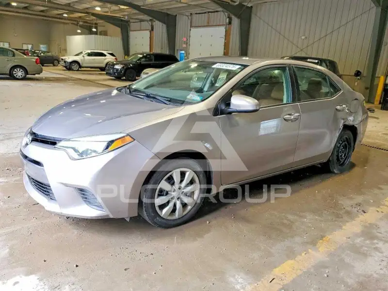 2016 Toyota COROLLA фото