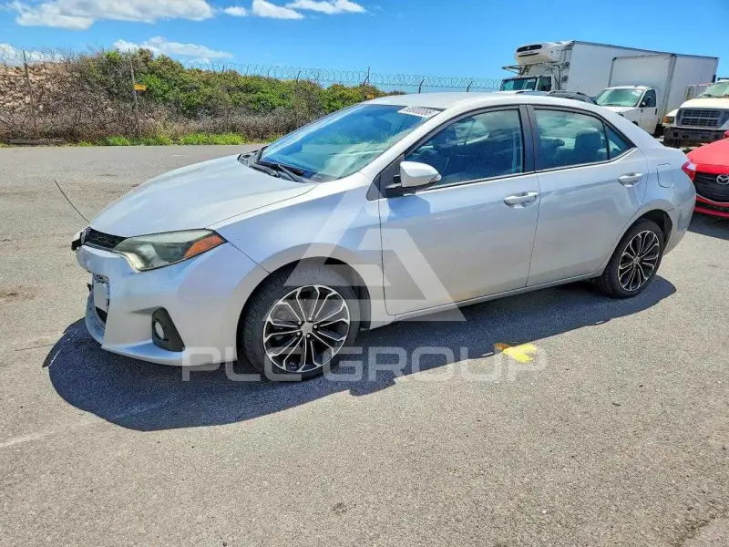 2016 Toyota COROLLA фото