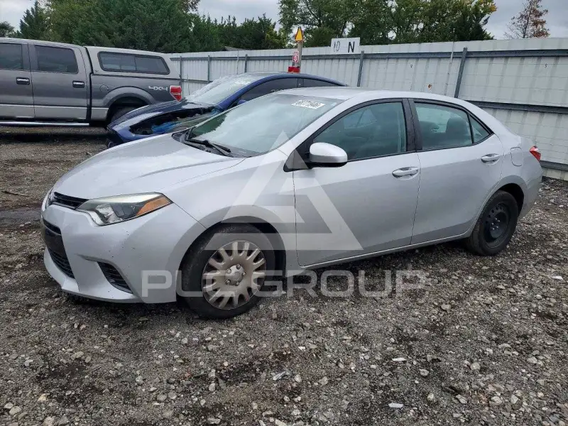 2016 Toyota COROLLA фото