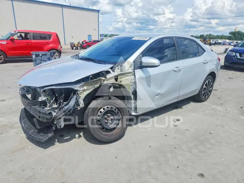 2016 Toyota COROLLA фото