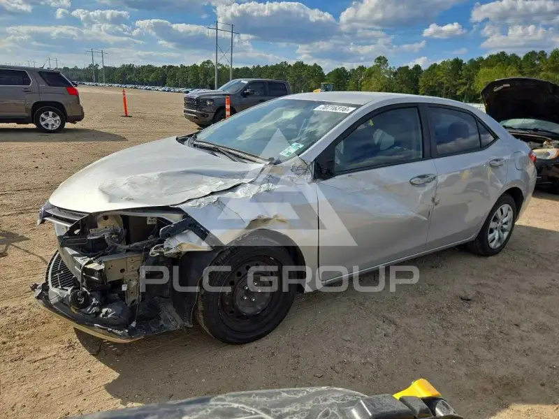 2016 Toyota COROLLA фото