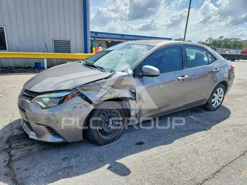 2016 Toyota COROLLA фото
