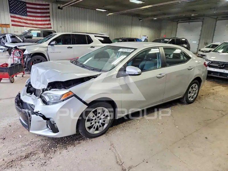 2016 Toyota COROLLA фото