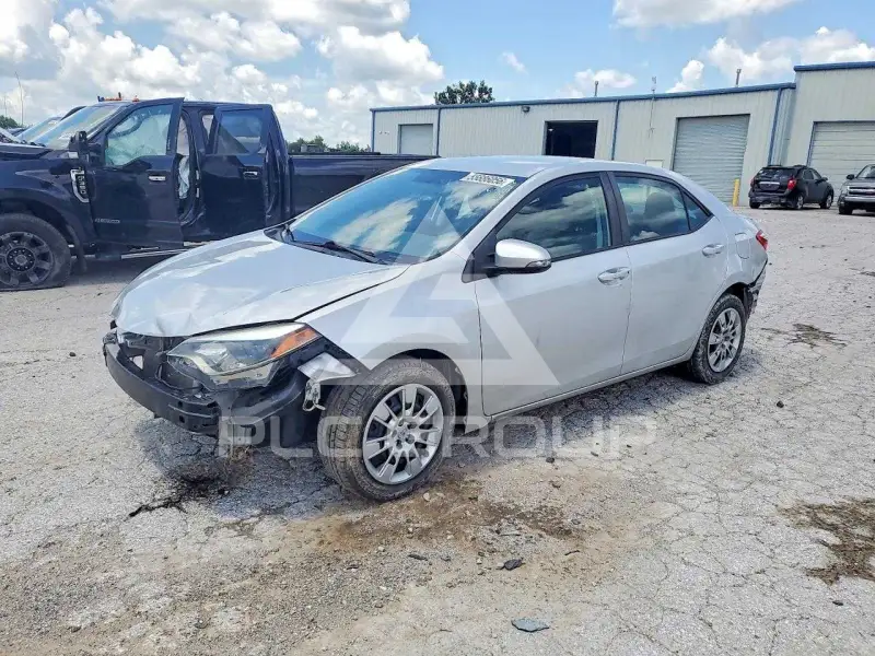 2016 Toyota COROLLA фото
