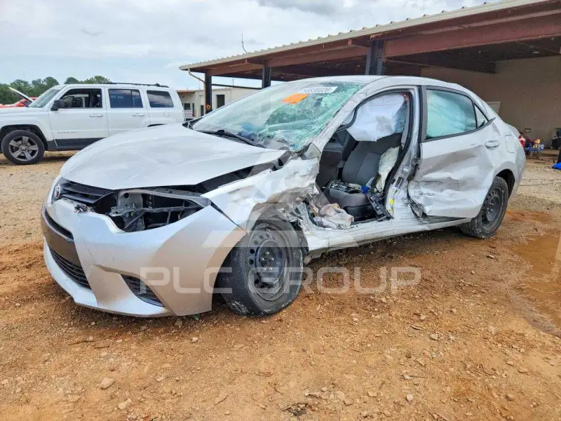 2016 Toyota COROLLA фото