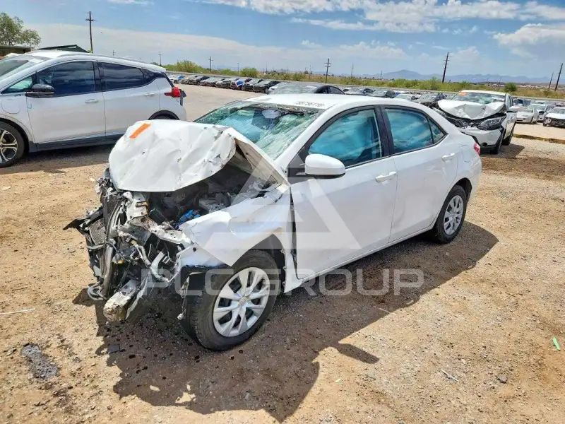 2016 Toyota COROLLA фото