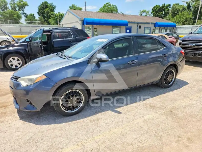 2016 Toyota COROLLA фото