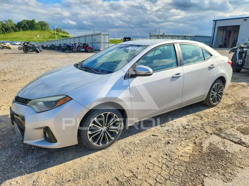 2016 Toyota COROLLA фото