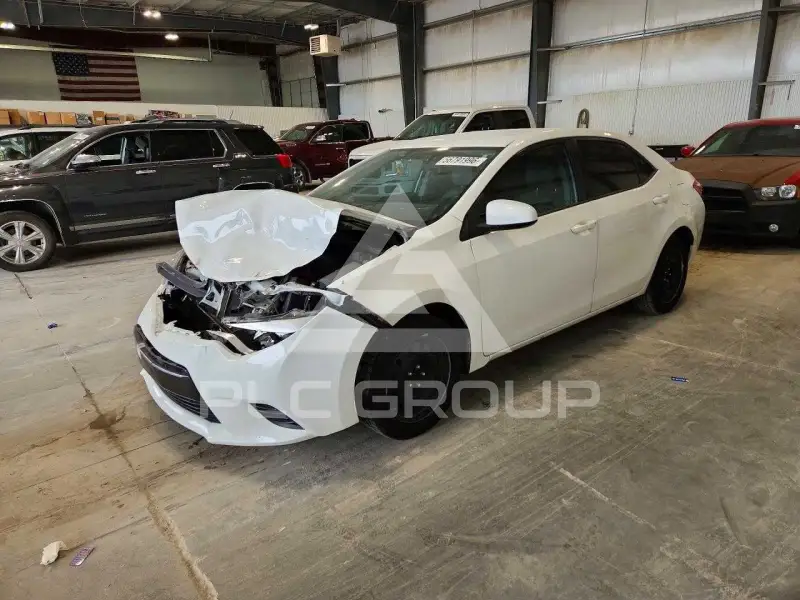 2016 Toyota COROLLA фото