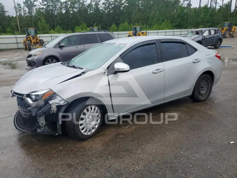 2016 Toyota COROLLA фото