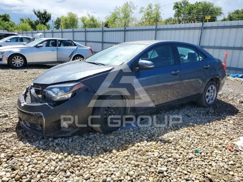 2016 Toyota COROLLA фото