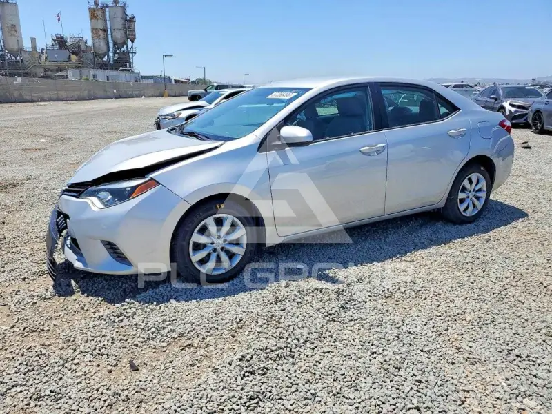 2016 Toyota COROLLA фото