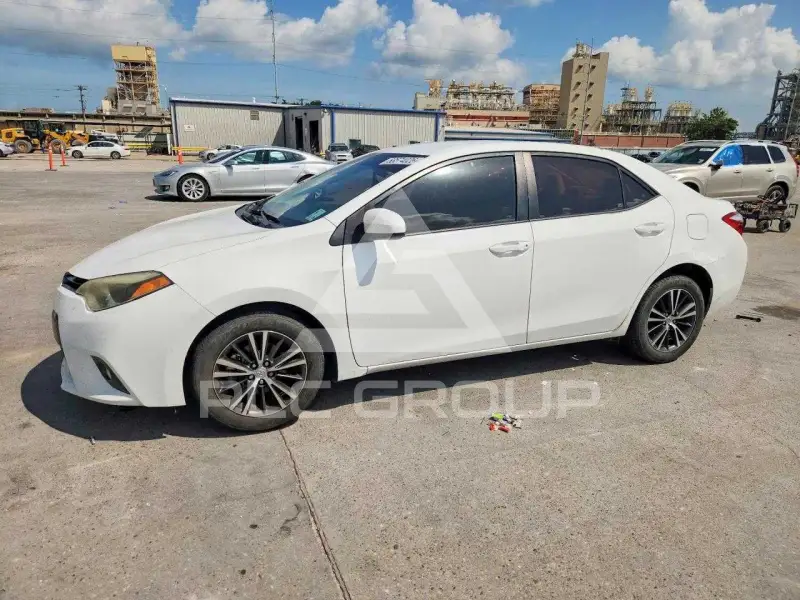 2016 Toyota COROLLA фото