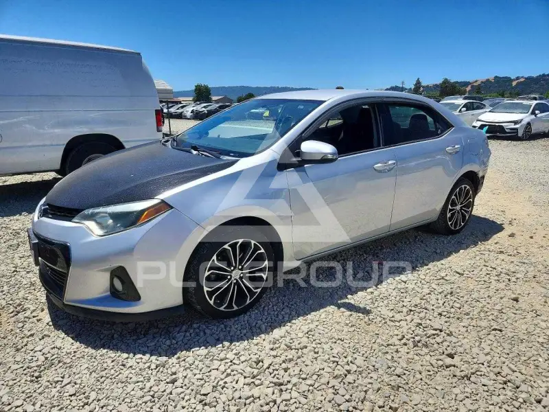 2016 Toyota COROLLA фото