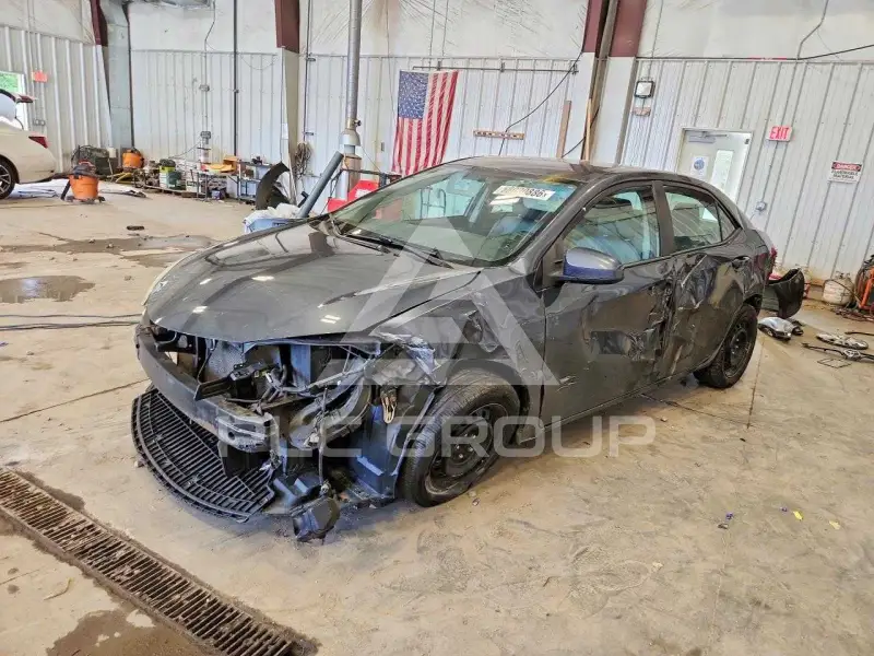 2016 Toyota COROLLA фото