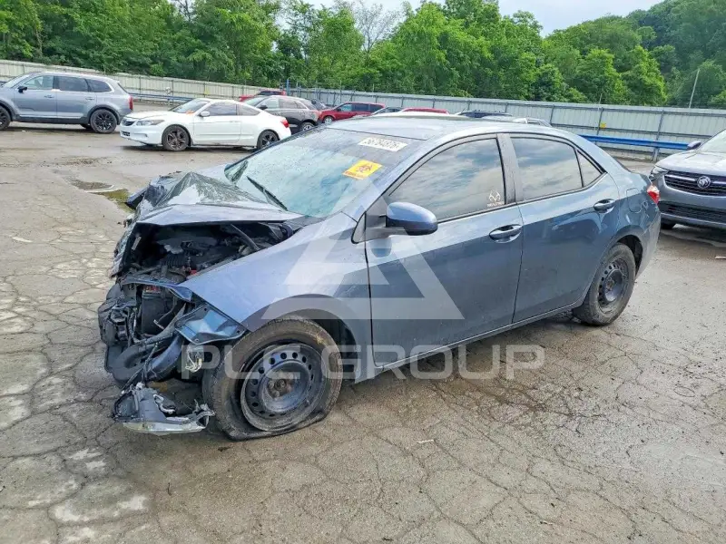 2016 Toyota COROLLA фото