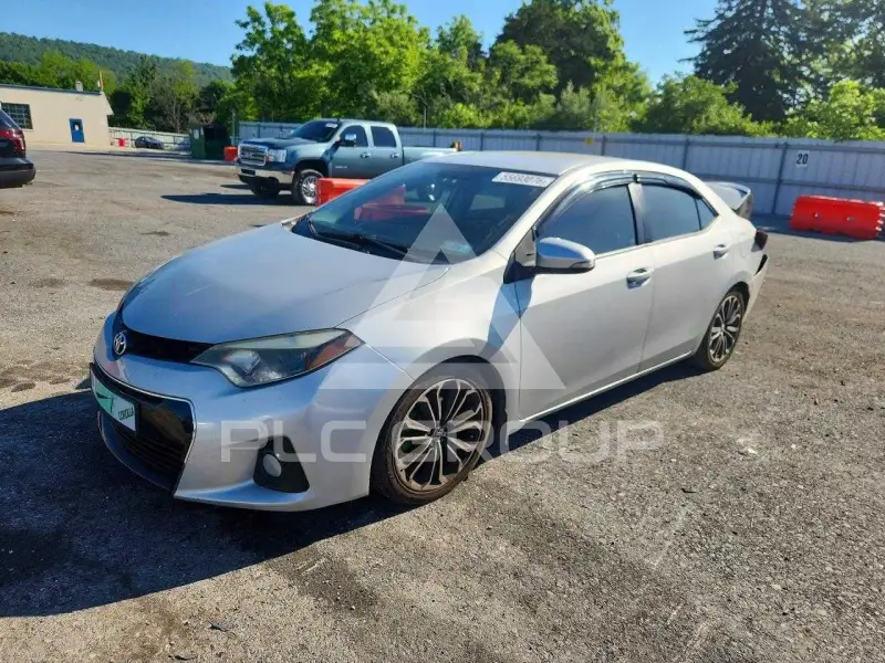 2016 Toyota COROLLA фото