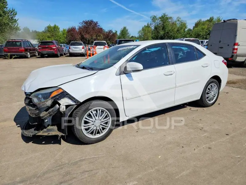 2016 Toyota COROLLA фото