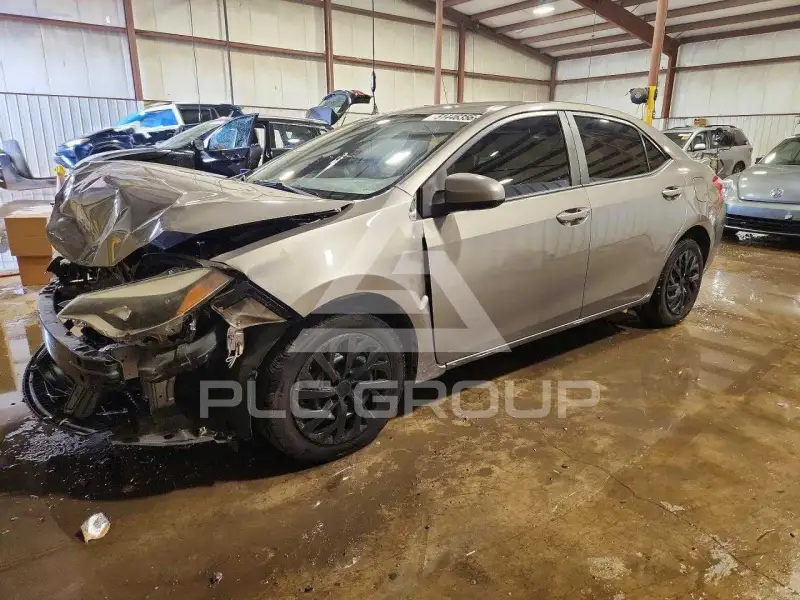 2016 Toyota COROLLA фото