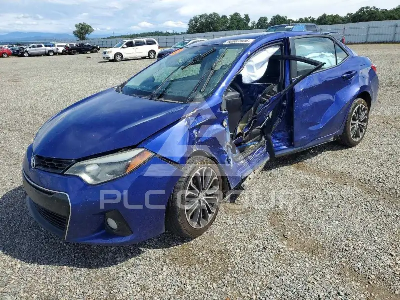 2016 Toyota COROLLA фото