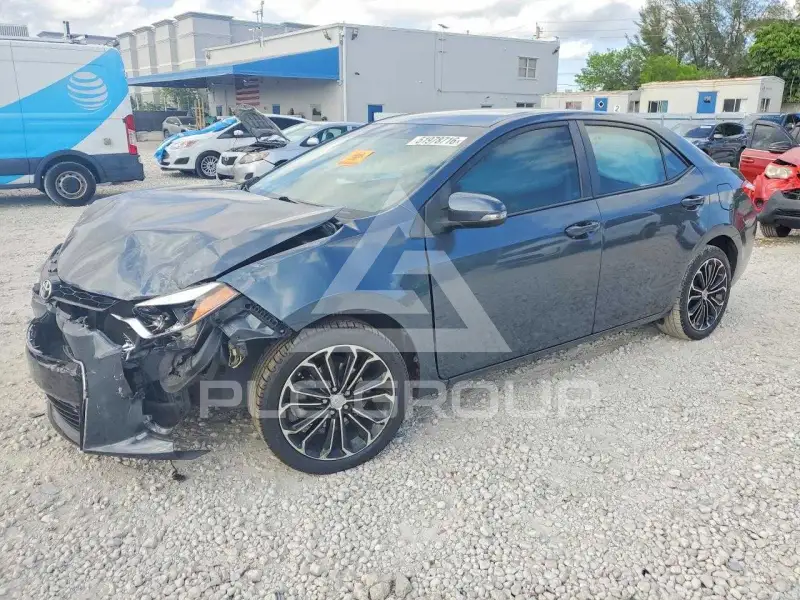 2016 Toyota COROLLA фото