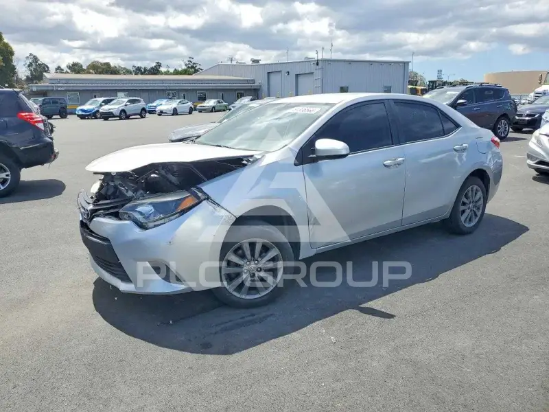 2016 Toyota COROLLA фото