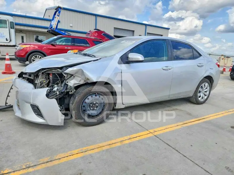 2016 Toyota COROLLA фото