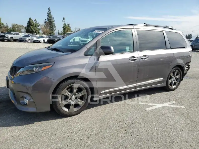 2016 Toyota SIENNA фото