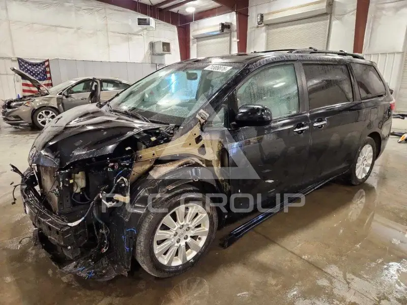 2016 Toyota SIENNA фото