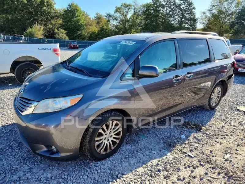 2016 Toyota SIENNA фото