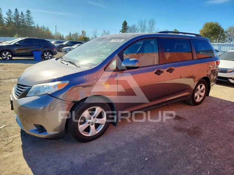2016 Toyota SIENNA фото