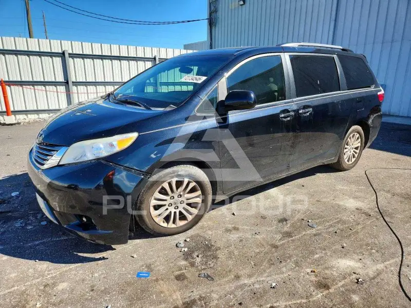 2016 Toyota SIENNA фото