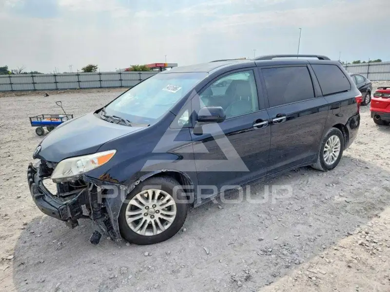 2016 Toyota SIENNA фото