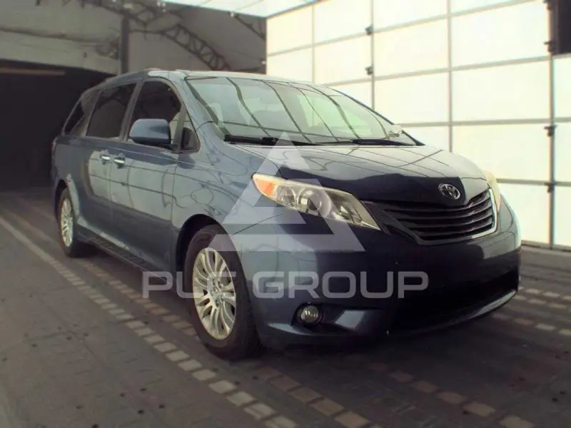 2016 Toyota SIENNA фото