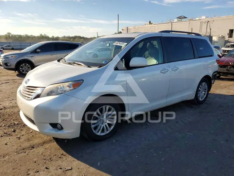 2016 Toyota SIENNA фото