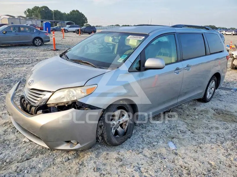 2016 Toyota SIENNA фото