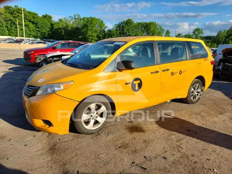 2016 Toyota SIENNA фото