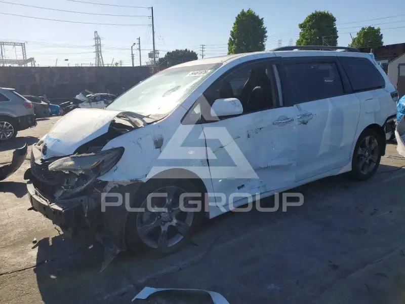 2016 Toyota SIENNA фото