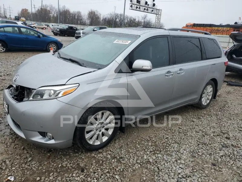 2016 Toyota SIENNA фото