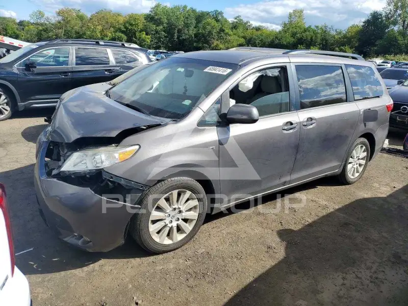 2016 Toyota SIENNA фото