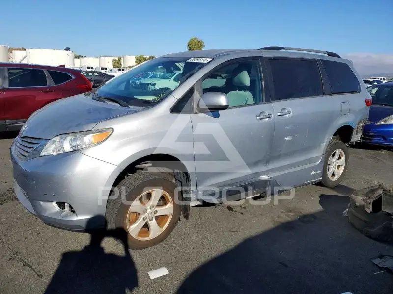 2016 Toyota SIENNA фото