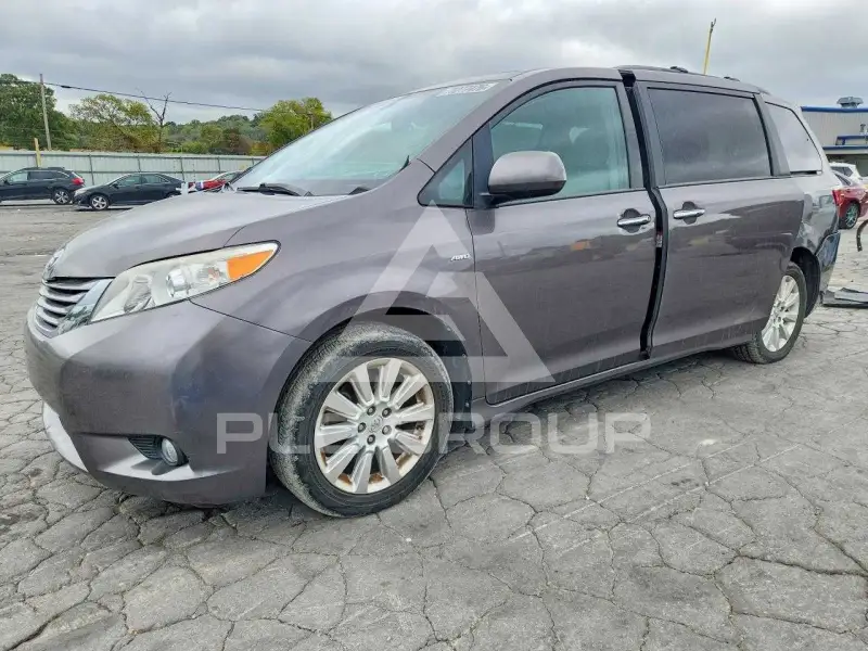 2016 Toyota SIENNA photo