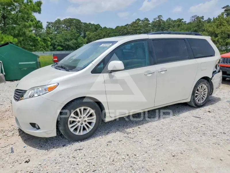 2016 Toyota SIENNA фото